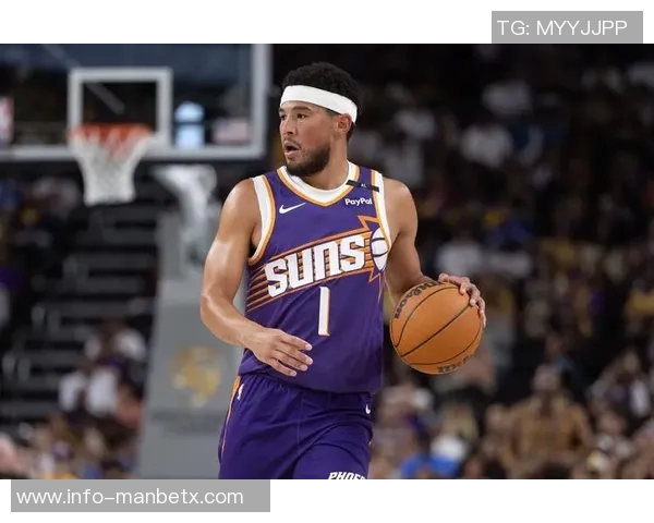 布克半场表现抢眼助力球队进攻贡献9分5板2助正负值全队最高